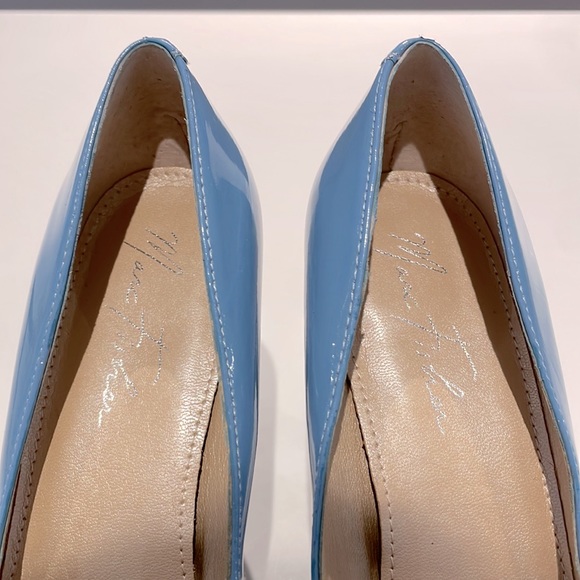 (2/$50) Marc Fisher Powder Blue Patent Heels - 7.5 - Picture 3 of 13